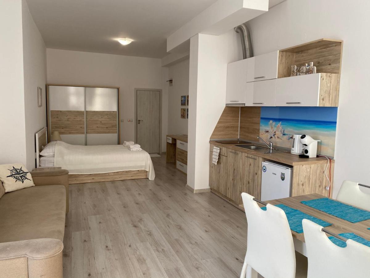 Sea Apartment Maria Balchik Esterno foto