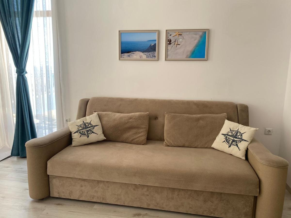 Sea Apartment Maria Balchik Esterno foto